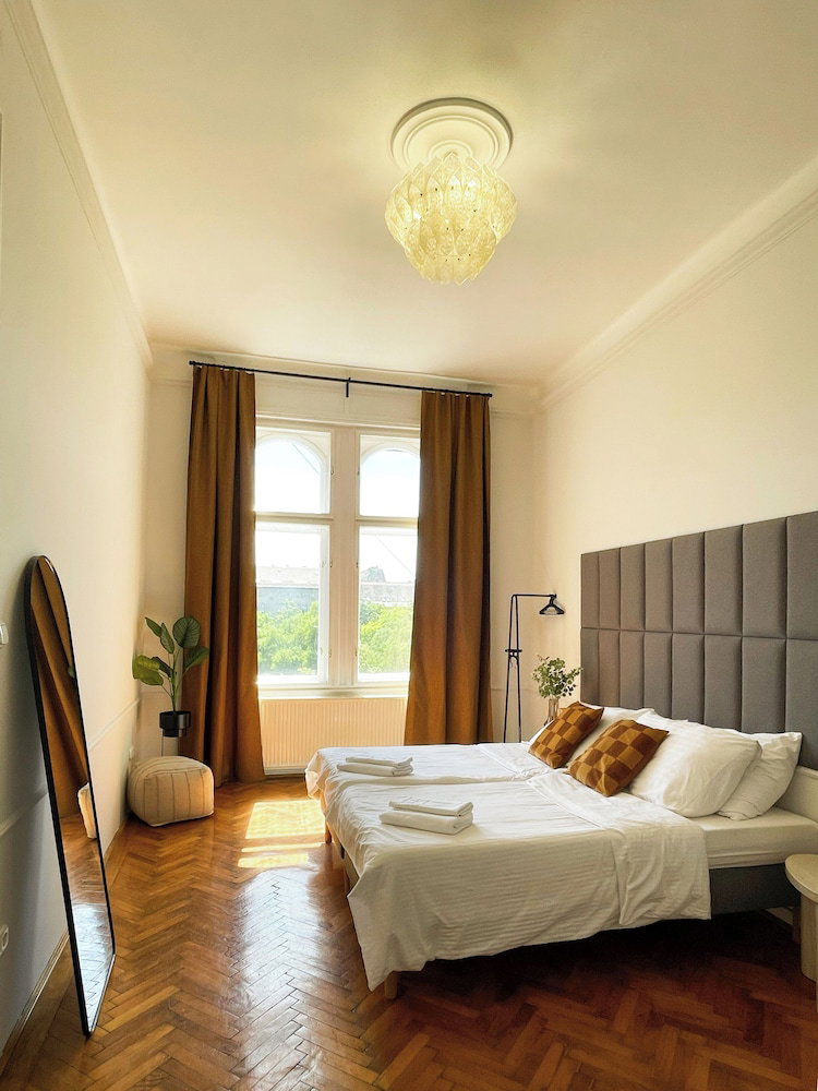 Hotel Klauzal Apartman