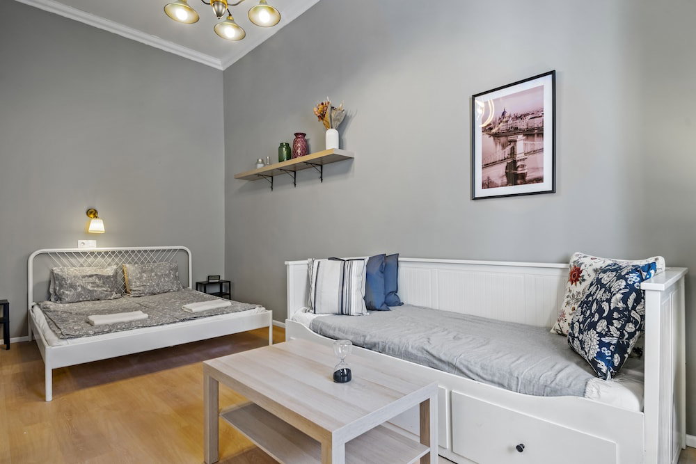 Hotel Venus Apartments - Akacfa Street Ii