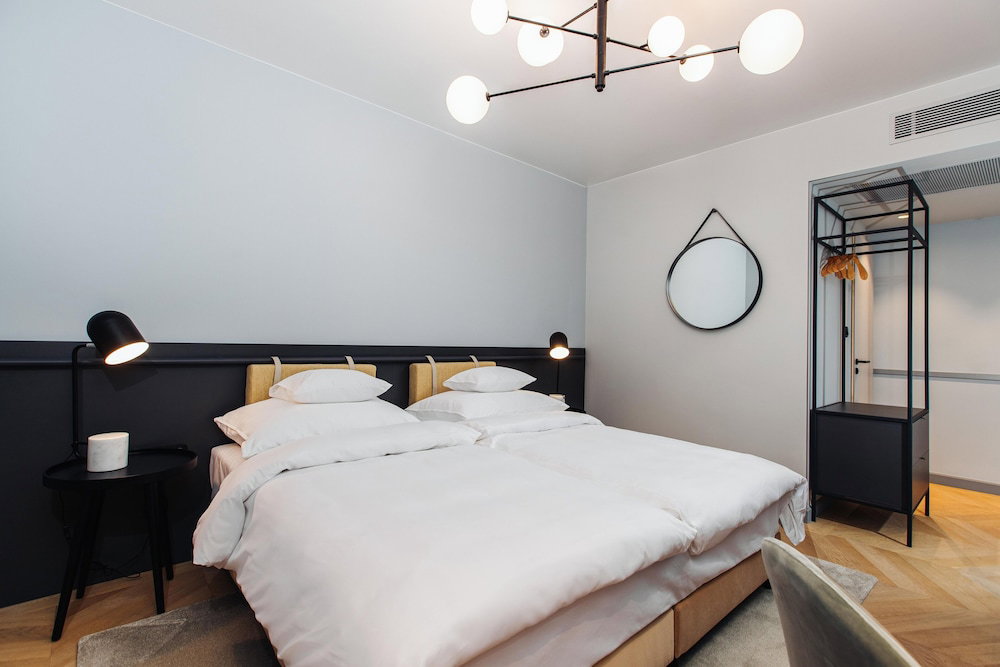 Alice Hotel