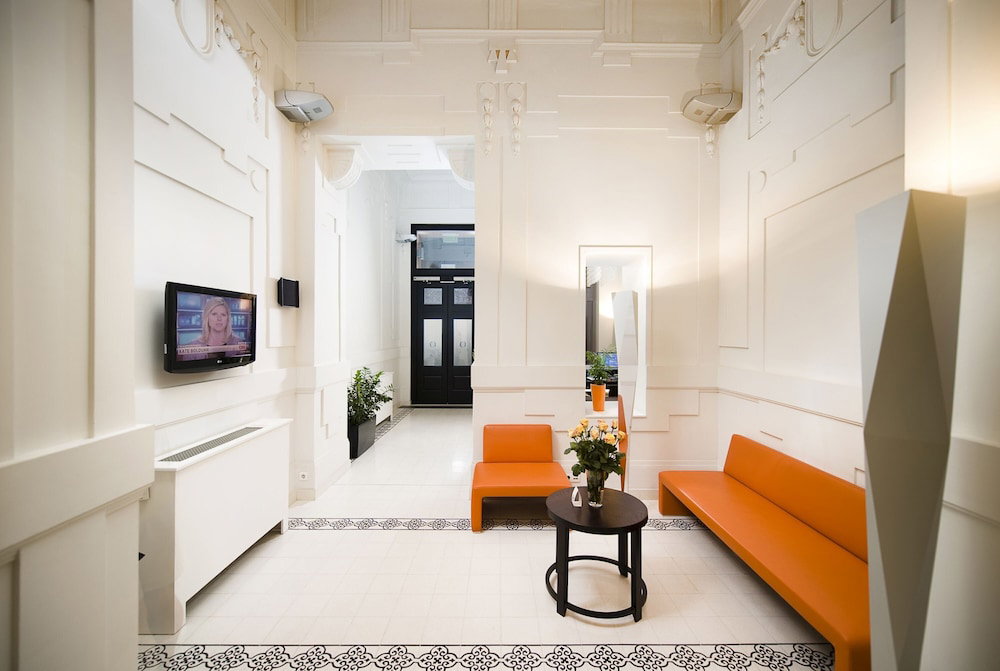 Opera Garden Hotel & Apartments