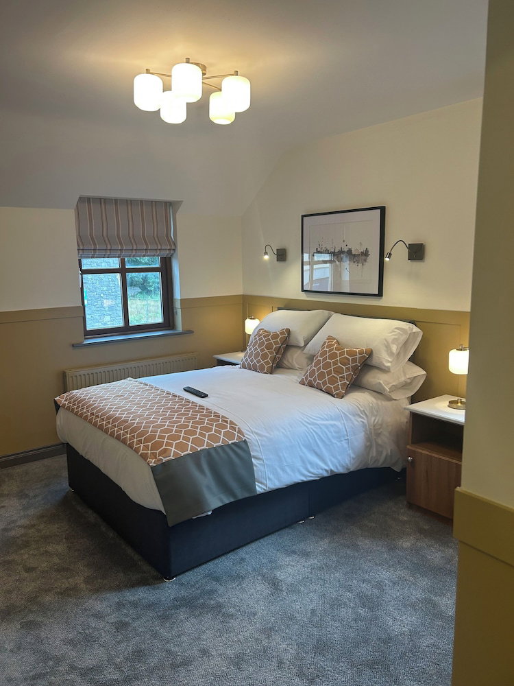 Hotel Dalys Inn