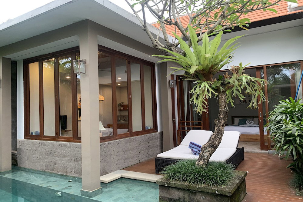 Hotel Prema Uja Villas