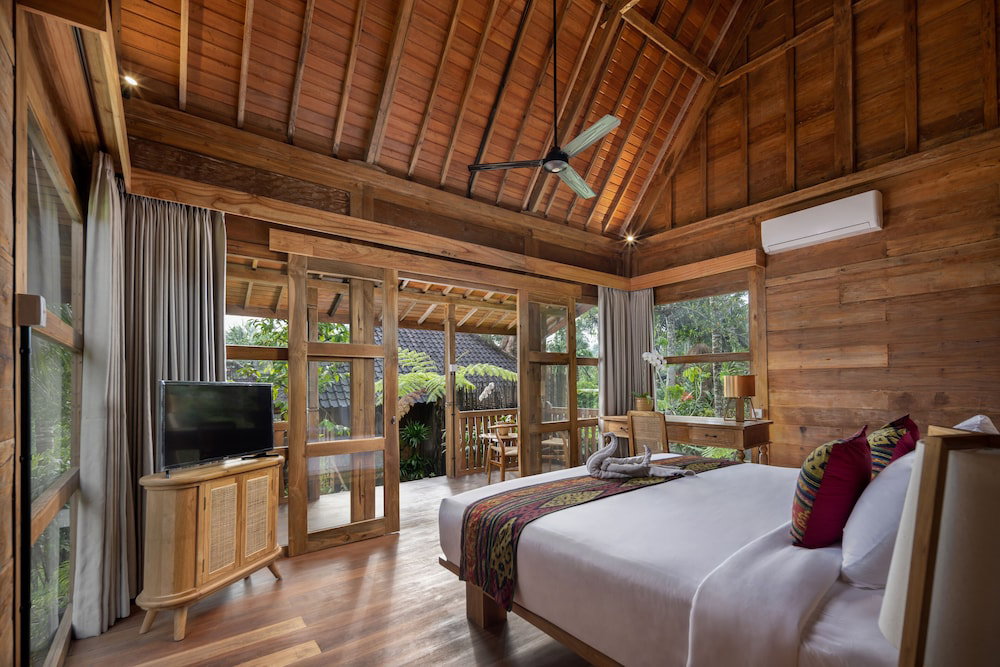 Hotel Rumah Kayu Resort