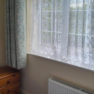 Hotel 1 Bed Retreat-Sleeps 2-Secure Parking-Garden cazare Ennis