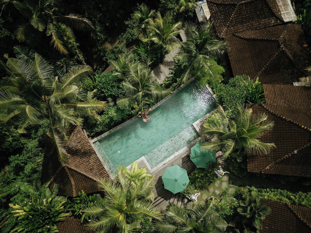 Hotel Aksmi Suites & Villas