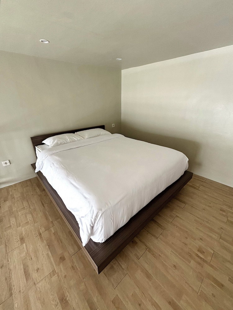 Olive Athena Guesthouse