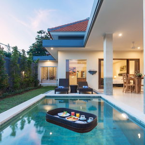 Sejur Kubu Petitenget Suite Seminyak vacanta Kerobokan Kelod