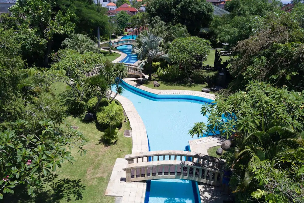 Hotel The Cakra Hotel