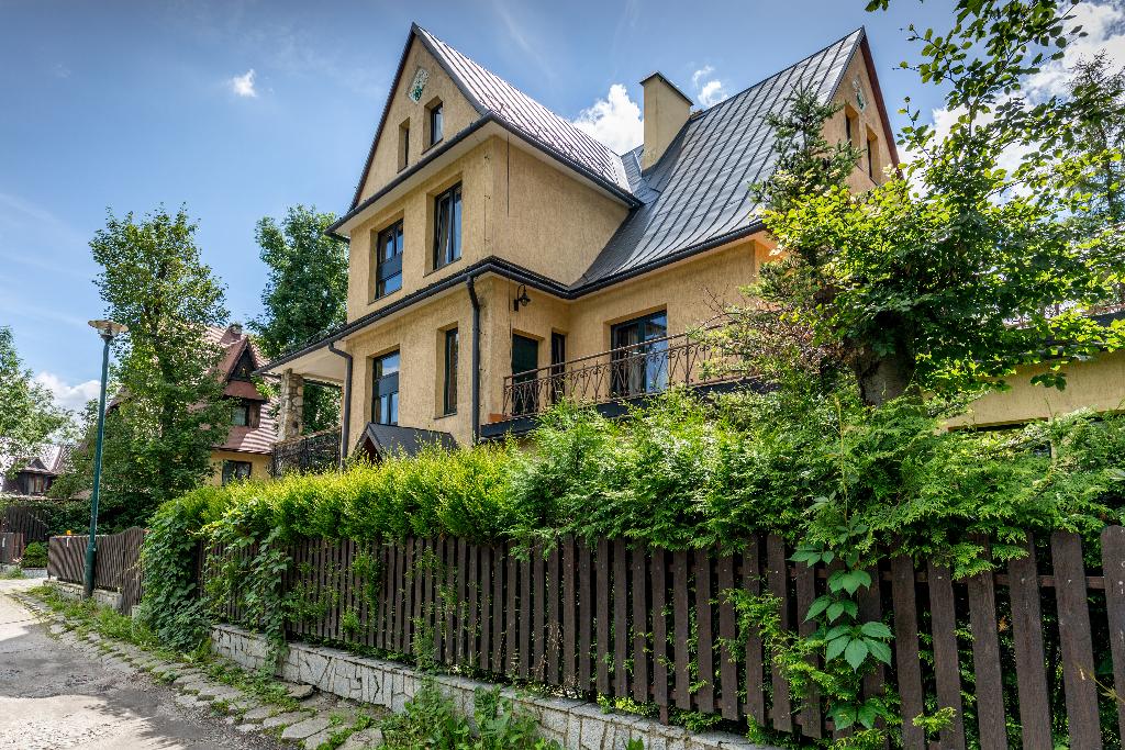 Hotel Szarotka