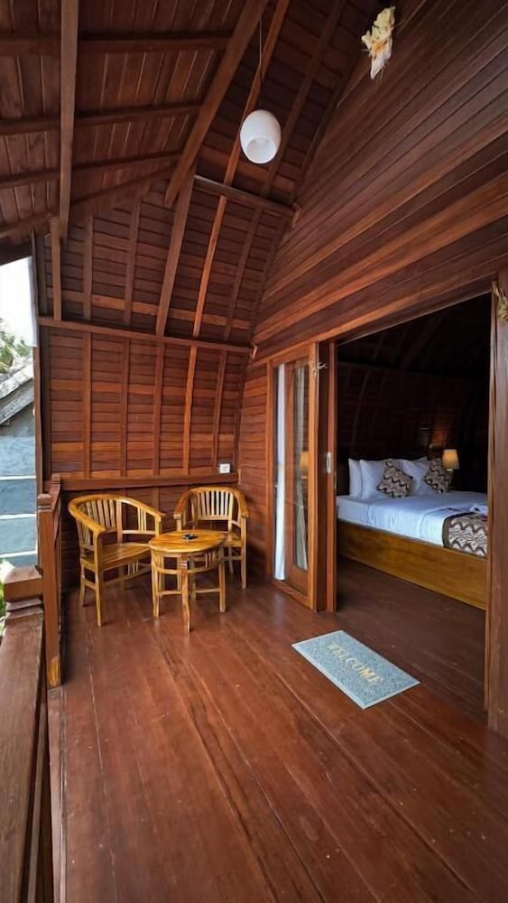 Hotel Sayong Wooden House