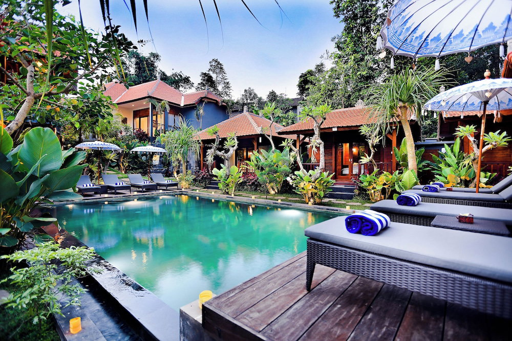Hotel Batu Agung Villas