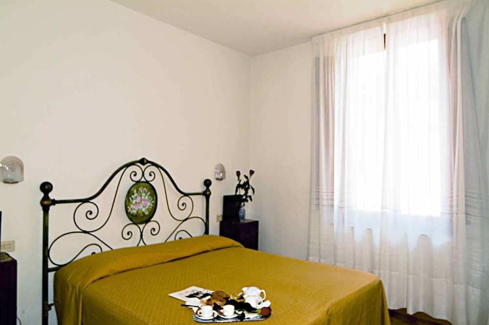 Hotel Savoia & Campana