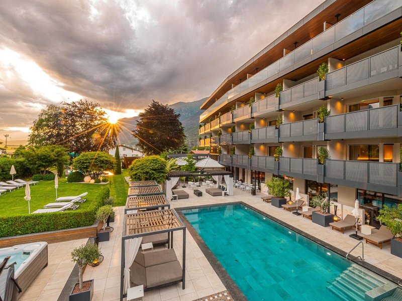Hotel Paradies