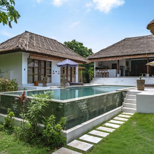 Hotel Jendi Village cazare Ungasan