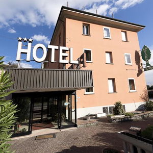 Hotel La Pioppa cazare Bologna