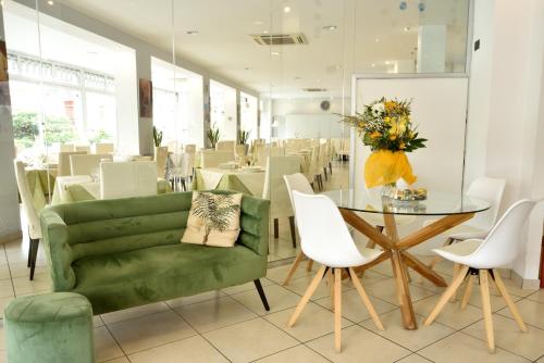 Hotel Hotel La Marina