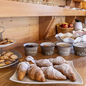 Hotel Albergo Arcangelo cazare Pellizzano
