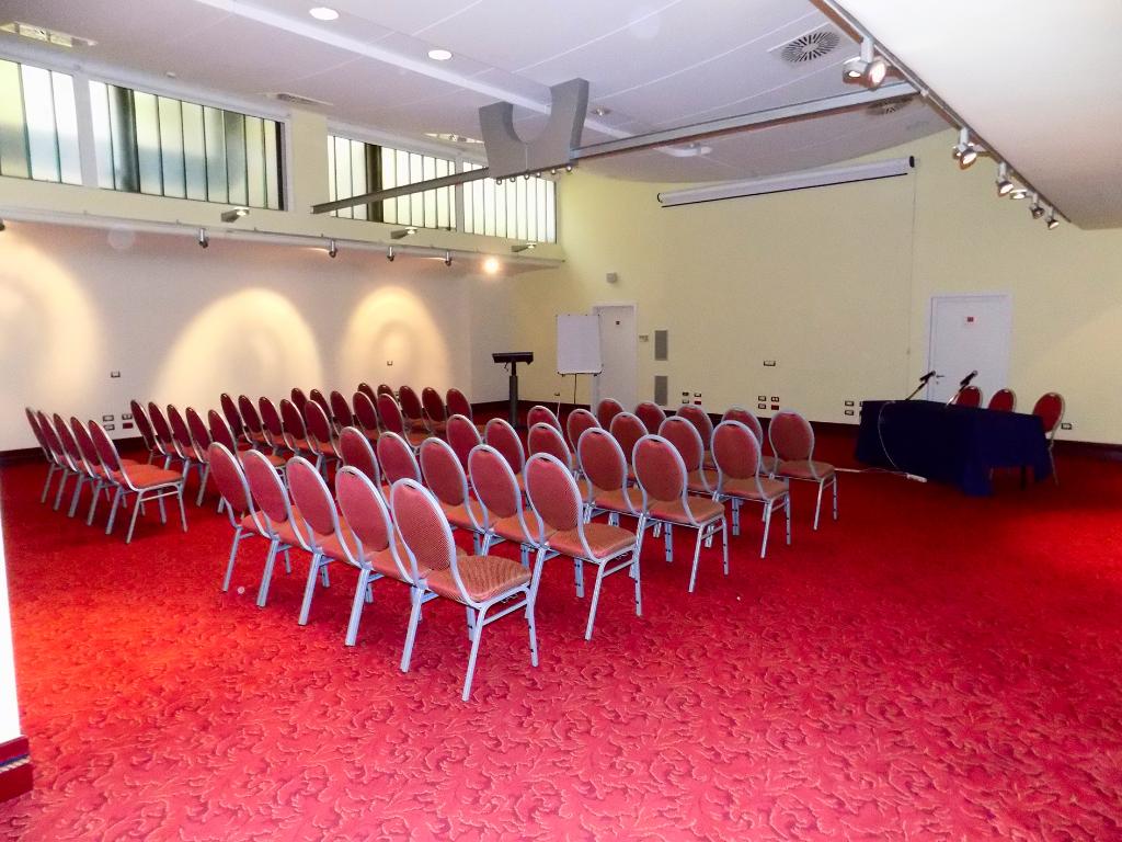 Ih Hotels Bari Oriente