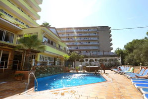 Hotel Manaus cazare El Arenal