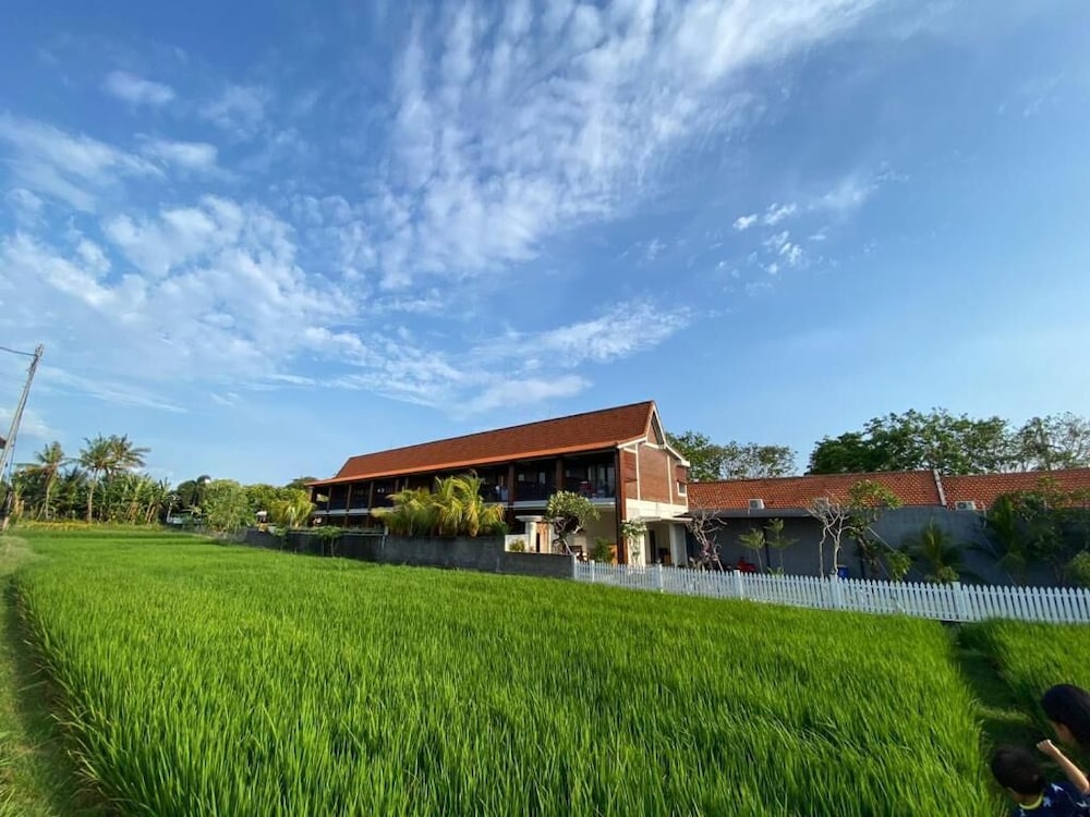 Hotel Sunkiest House Canggu