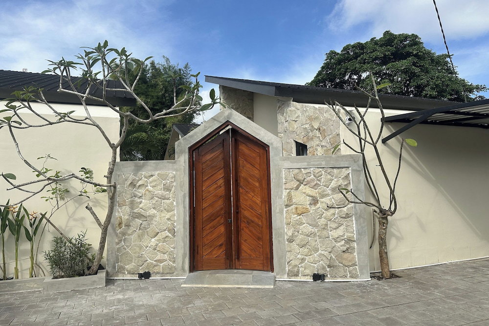 Hotel Nawan Nusa Dua Bali