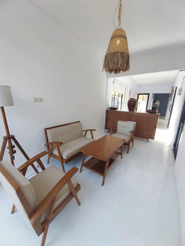 Hotel Double D Guesthouse And Villa