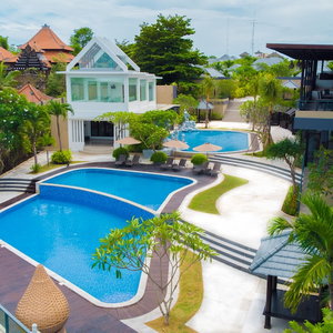 Hotel Luxotic Private Villa And Resort cazare Bualu