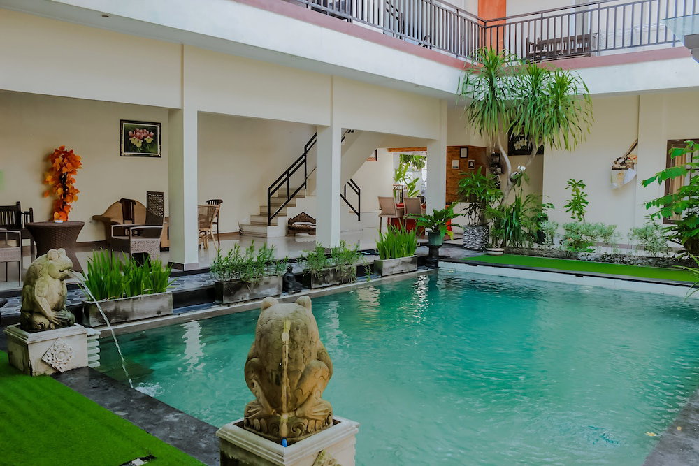 Hotel Dedy Beach Inn