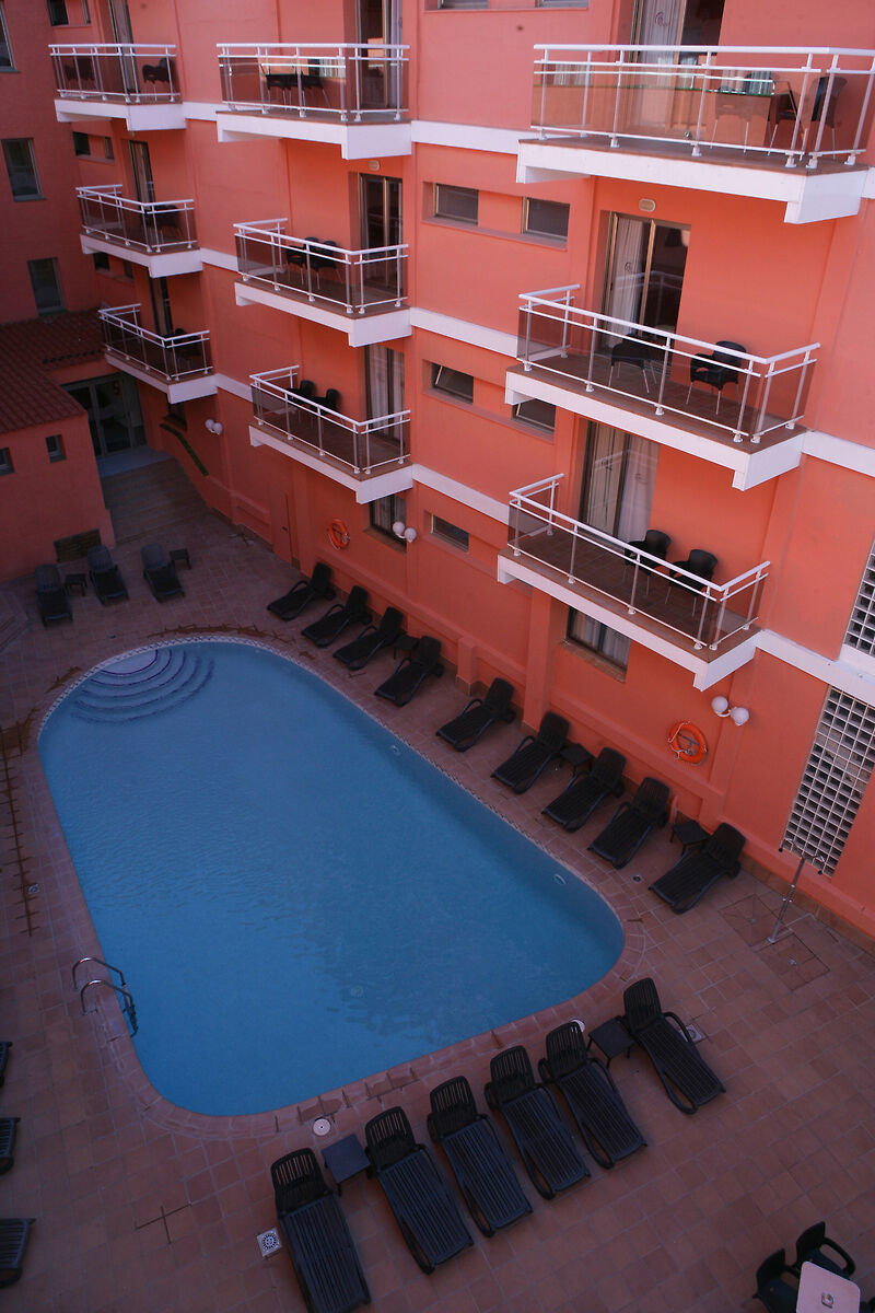 dal travel Tossa Beach Center