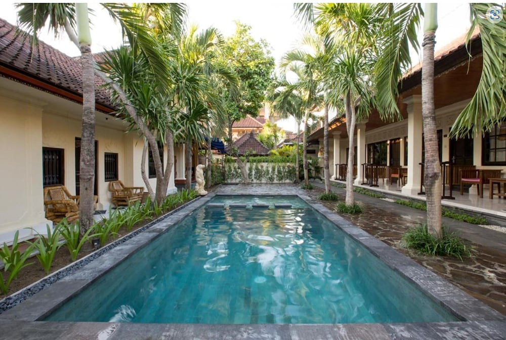 Hotel Sari Indah Cottages