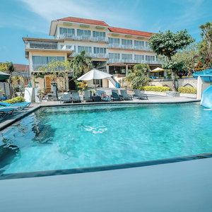 Hotel The Tanis Beach Resort Nusa Lembongan cazare Lembongan Kawan