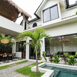Hotel Orfeas Villas 1 - Luxury 2Br Canggu Private Pool, Rooftop Lounge cazare Babakan