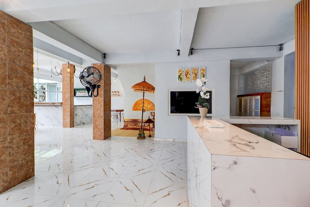 Townhouse Oak Legian Near Legian Beach Formerly Sayang Maha Merta