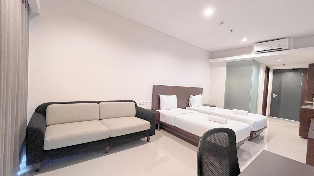 Hotel Elegant Studio (No Kitchen) Apartment At Skales Residence Nusa Dua Bali