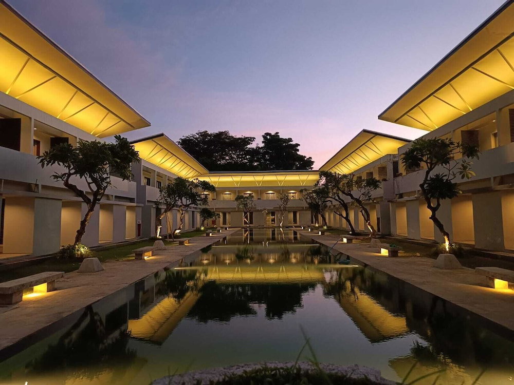 Hotel Kuta Living