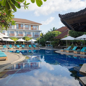 Hotel Kuta Beach Club Hotel cazare Jabajero