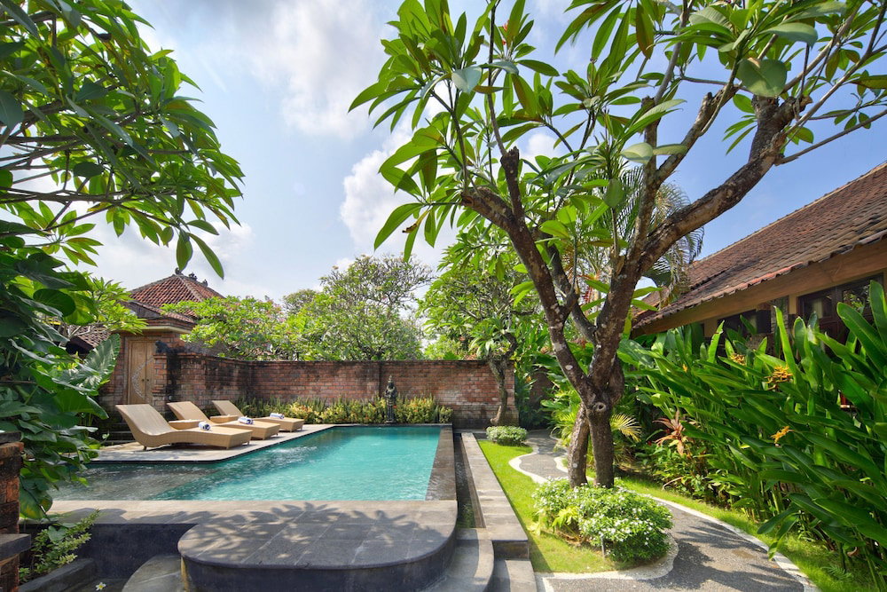 Hotel Mahe Garden Inn And Villas