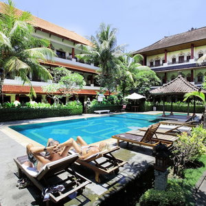 Hotel Bakung Sari Resort And Spa cazare Jabajero