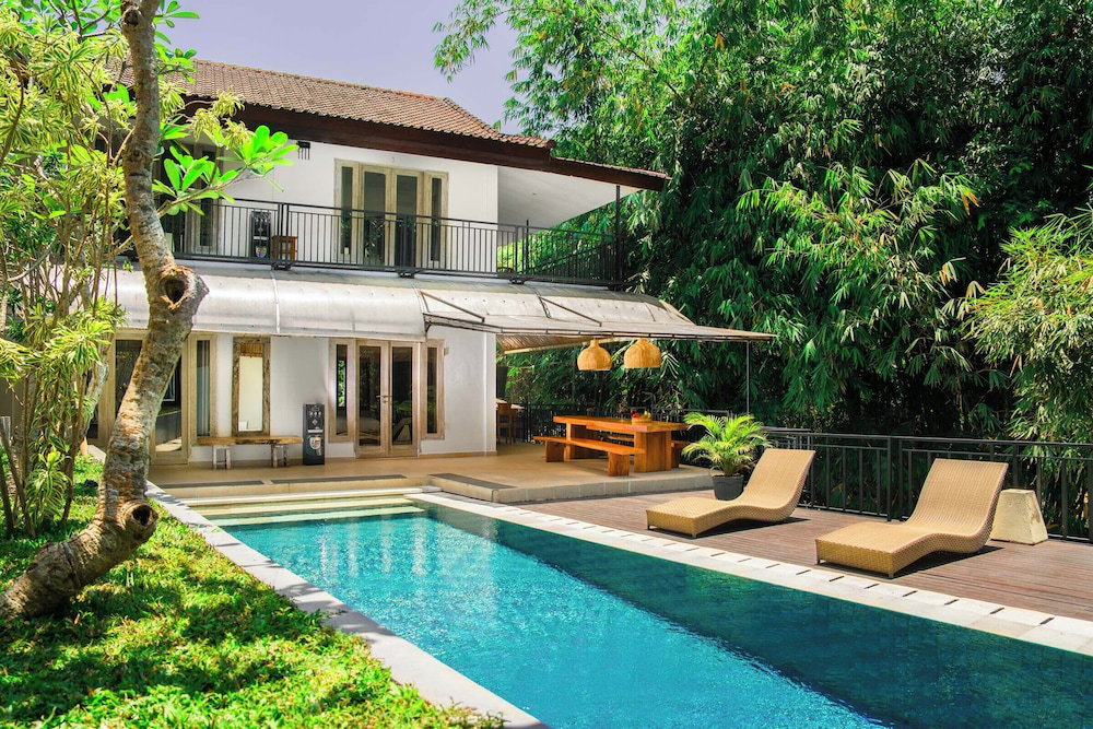 Hotel Bali Invest Living