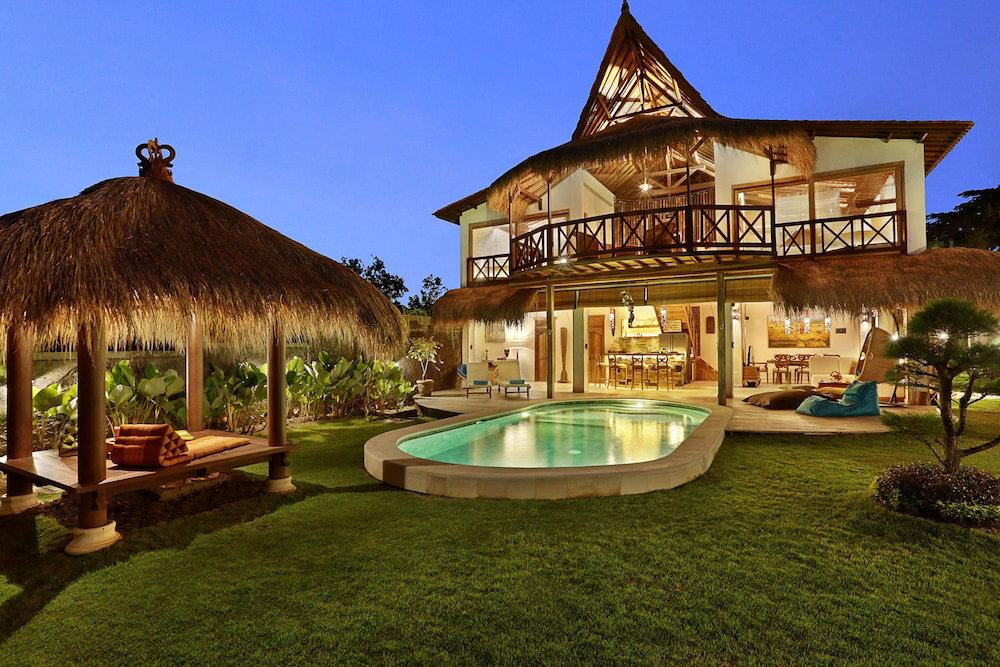 Hotel Breezy Point Villas
