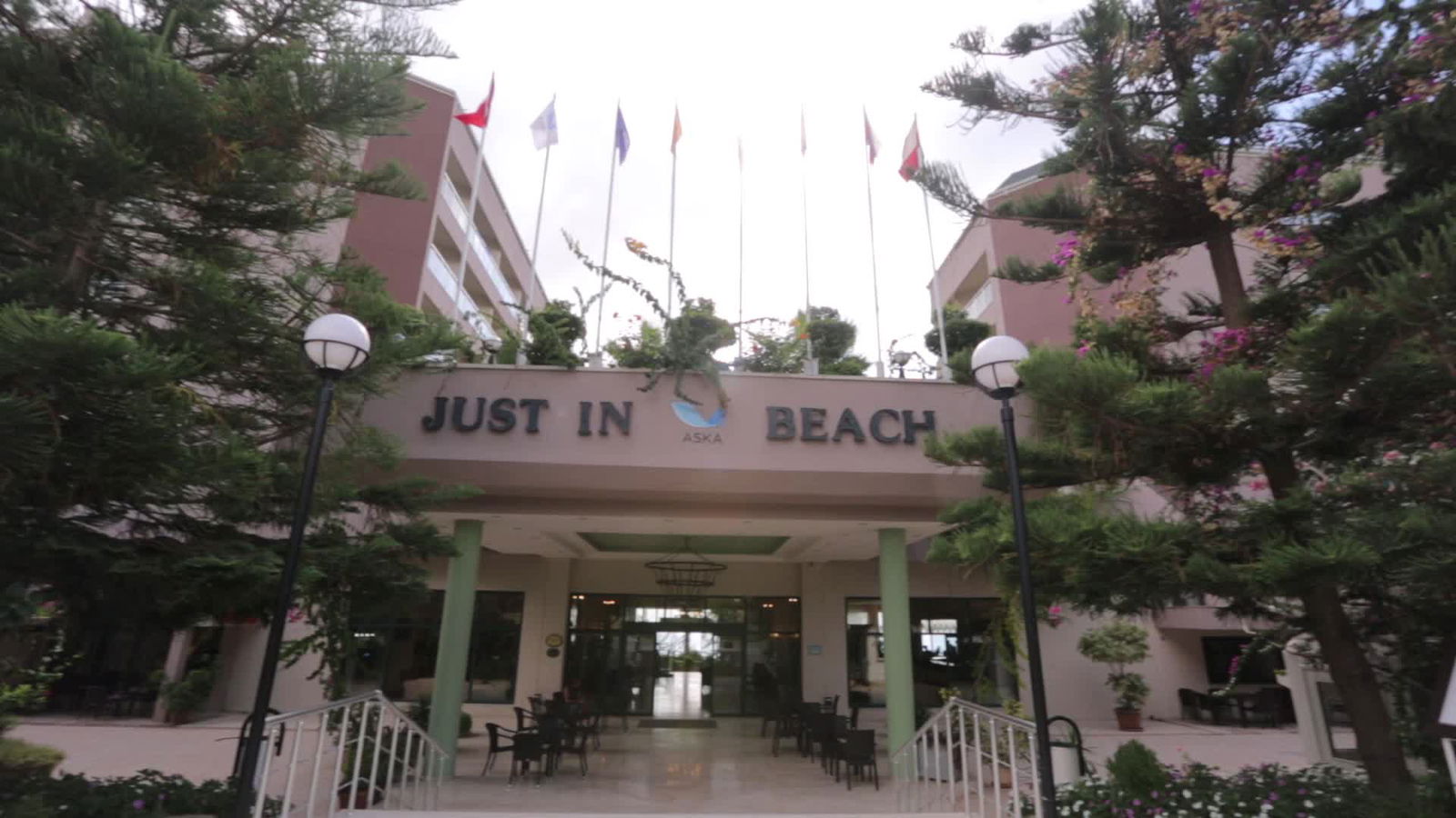 Hotel Aska Just In Beach