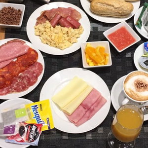 Hotel Hostal Sol Square Madrid cazare Madrid
