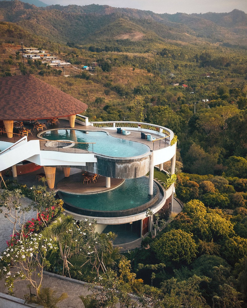 Hotel Sumberkima Resort