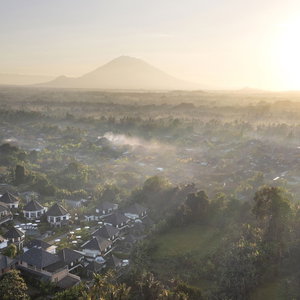 Hotel Swan Paradise A Pramana Experience cazare Sukawati