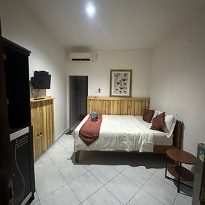 Hotel Sari Buana Bed & Breakfast cazare Kute