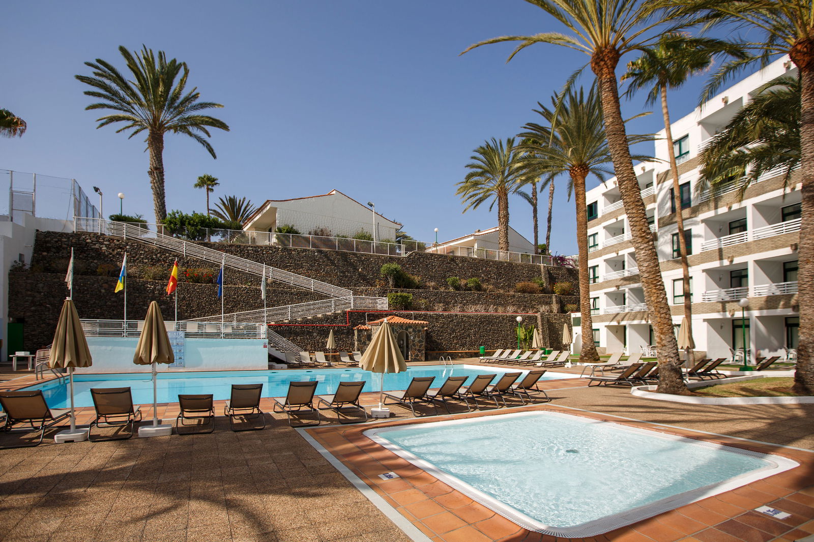 Hotel Apartamentos Walhalla