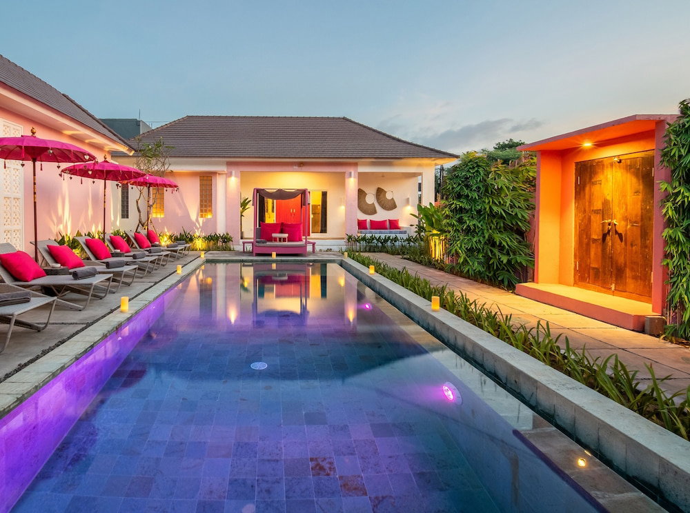 Hotel Pinkprivate Balangan - For Cool Adults Only