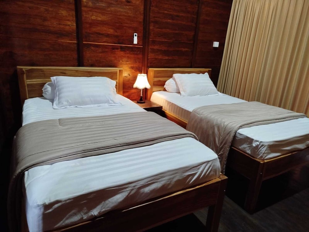 Borneo Log Cabin Guest House