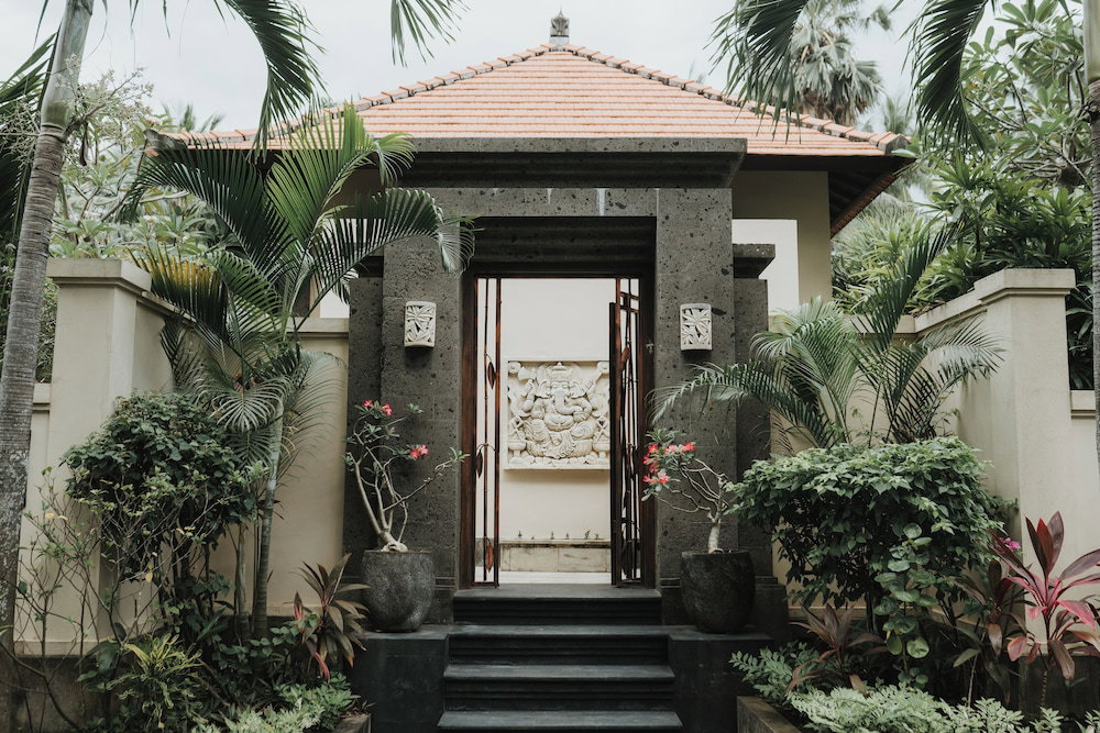 Hotel Aloka Bahari Villas