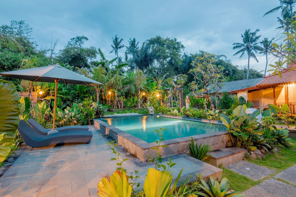 Hotel Laksmi Viridis Villas